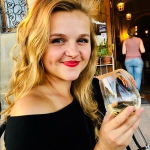 Meet your Posher, Katie